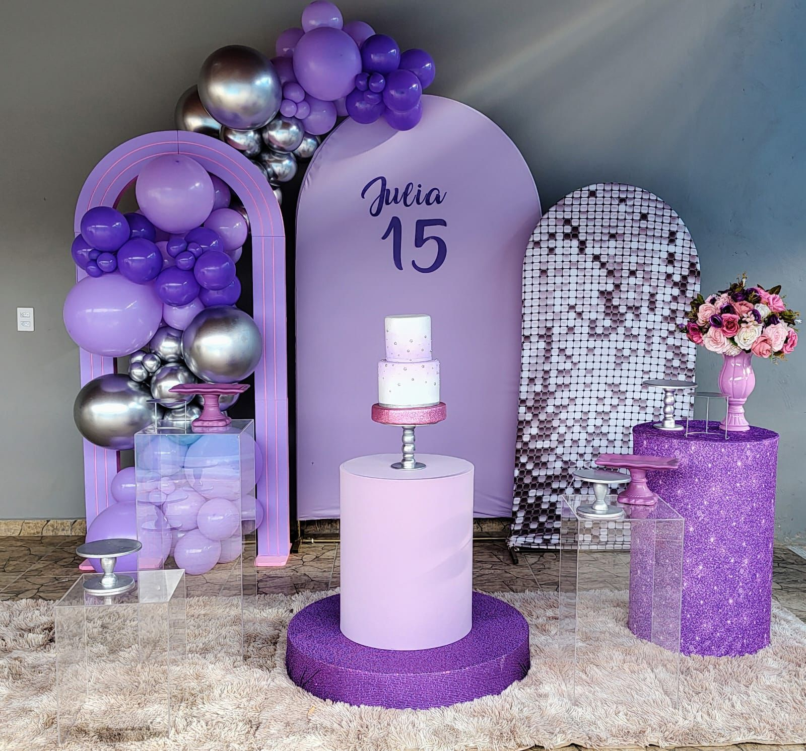 KIT PEGUE E MONTE 15 ANOS LILÁS E ROXO