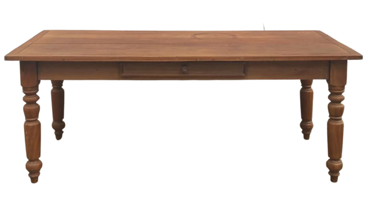 Mesa pé grosso.