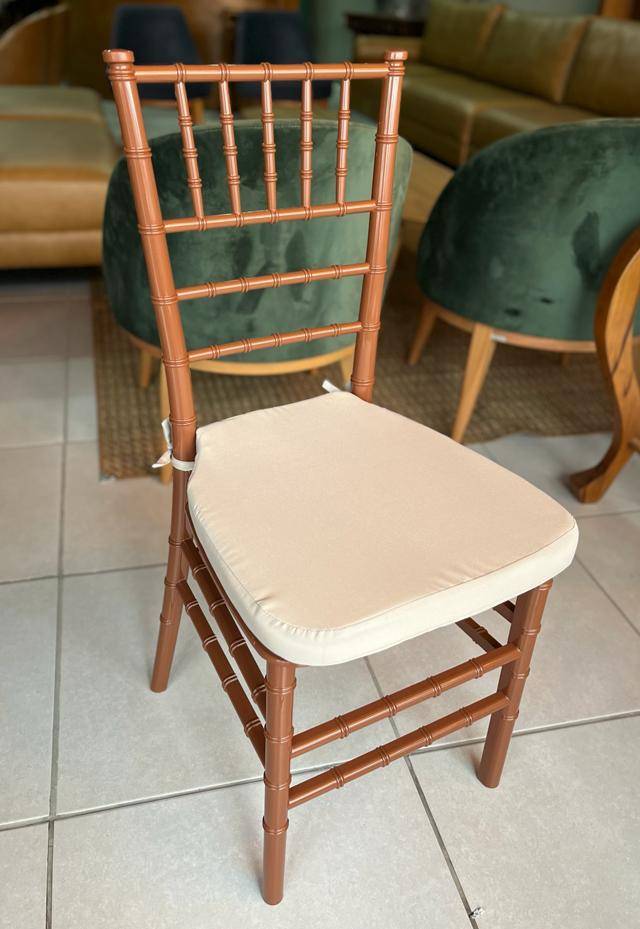 Cadeira Tiffany marrom