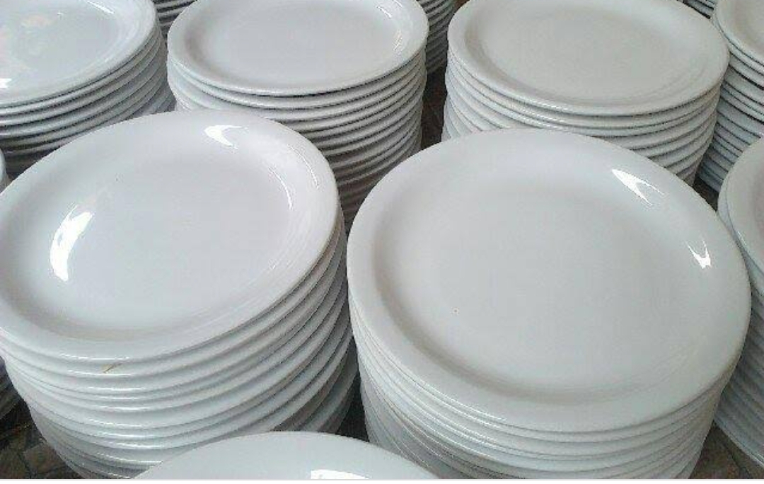 Prato branco jantar (dúzia ) Buffet