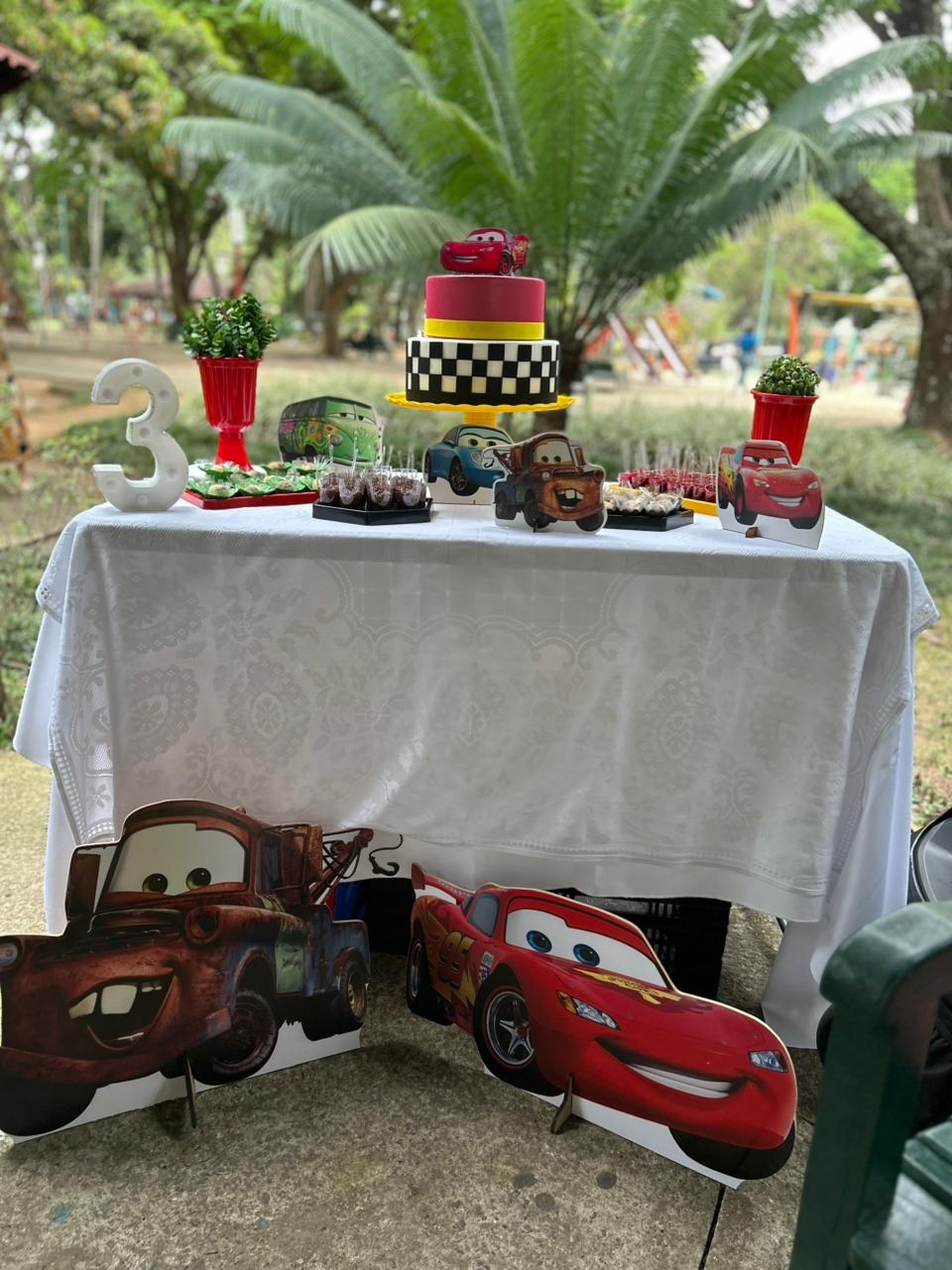 Carros Kit Cantinho com Displays