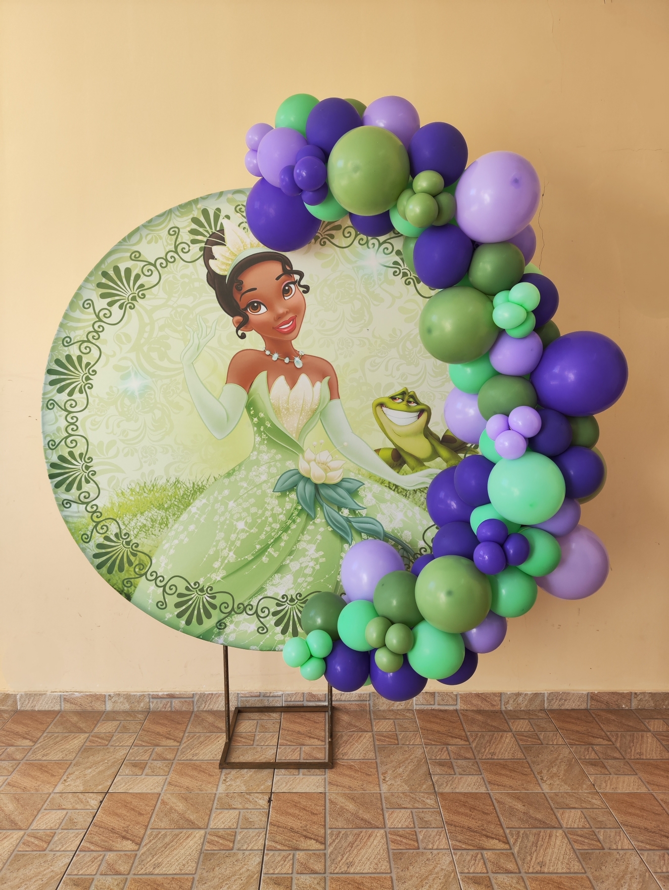 Princesa Tiana e o Sapo Arco de Bexigas G