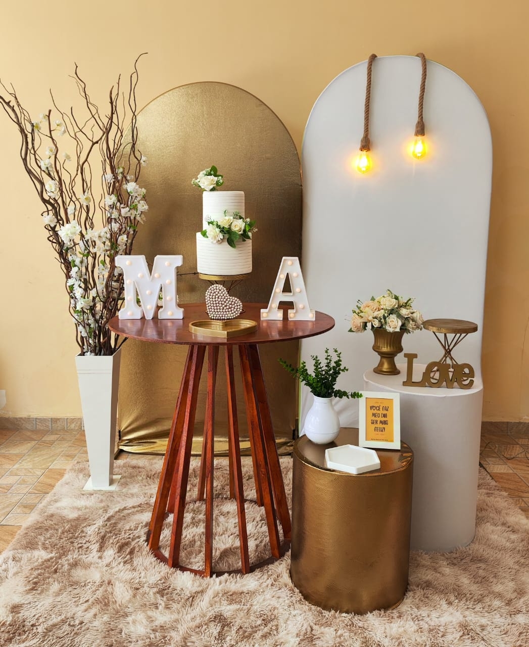 Casamento e Noivado Branco com Dourado Kit Di