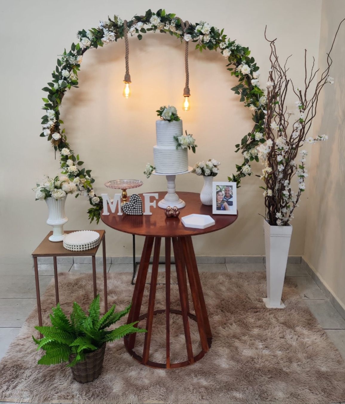Casamento e Noivado Arco com flores Kit Ouro