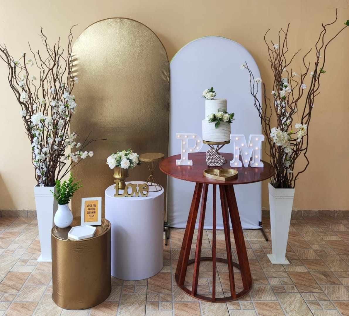 Casamento e Noivado Branco com Dourado Kit Di