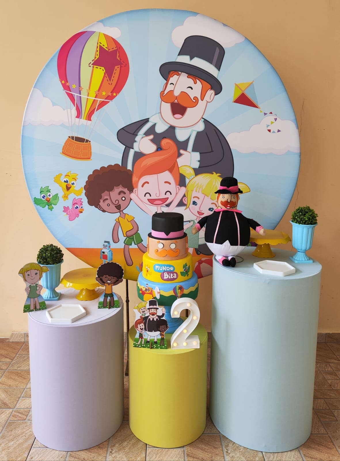 Mundo Bita Menino Bronze