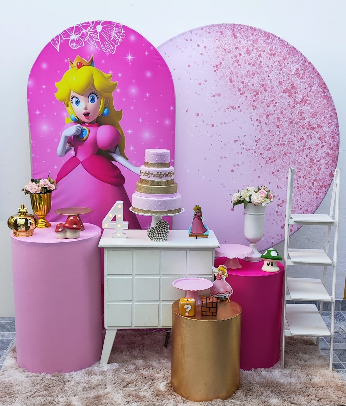 Princesa Peach Kit Ouro