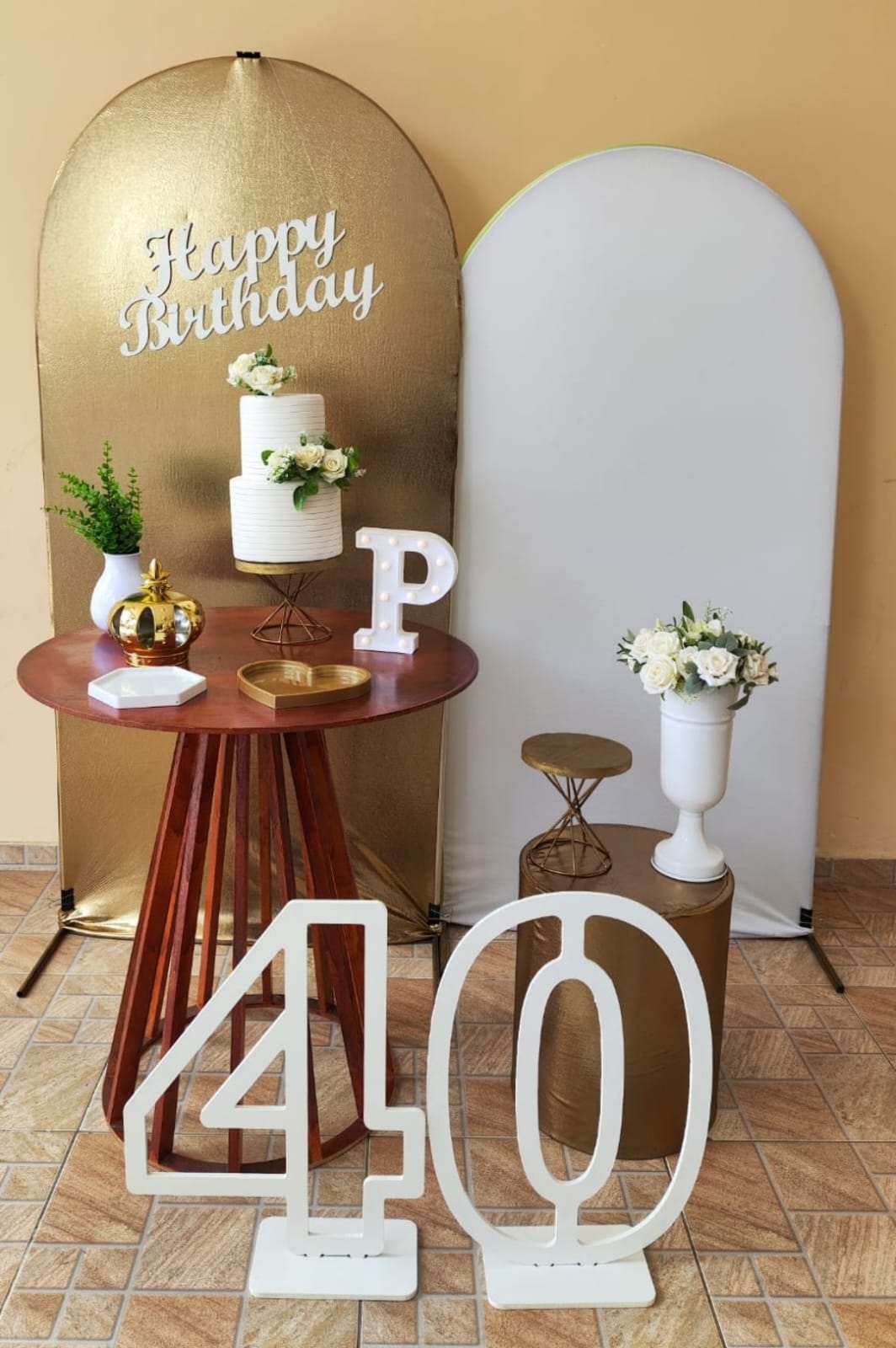 Aniversário Branco com Dourado Kit Diamante