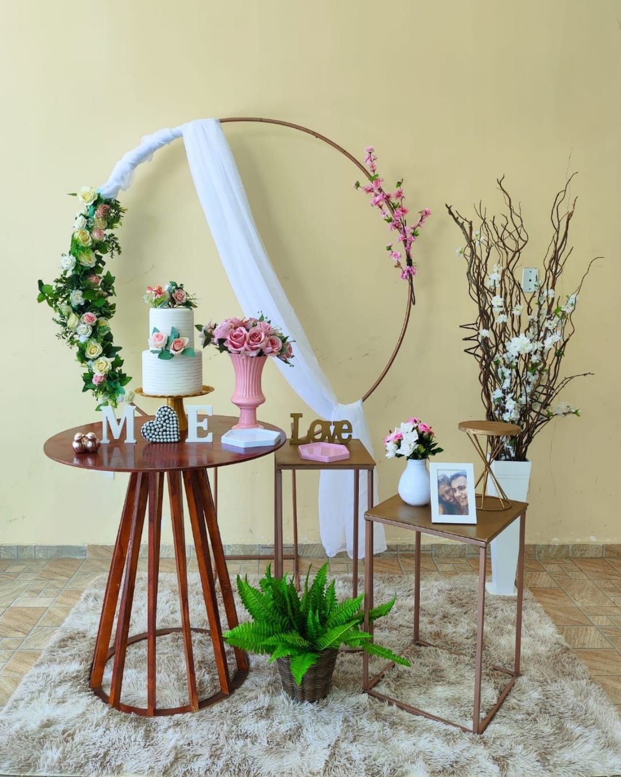Casamento e Noivado Arco com flores Kit Ouro