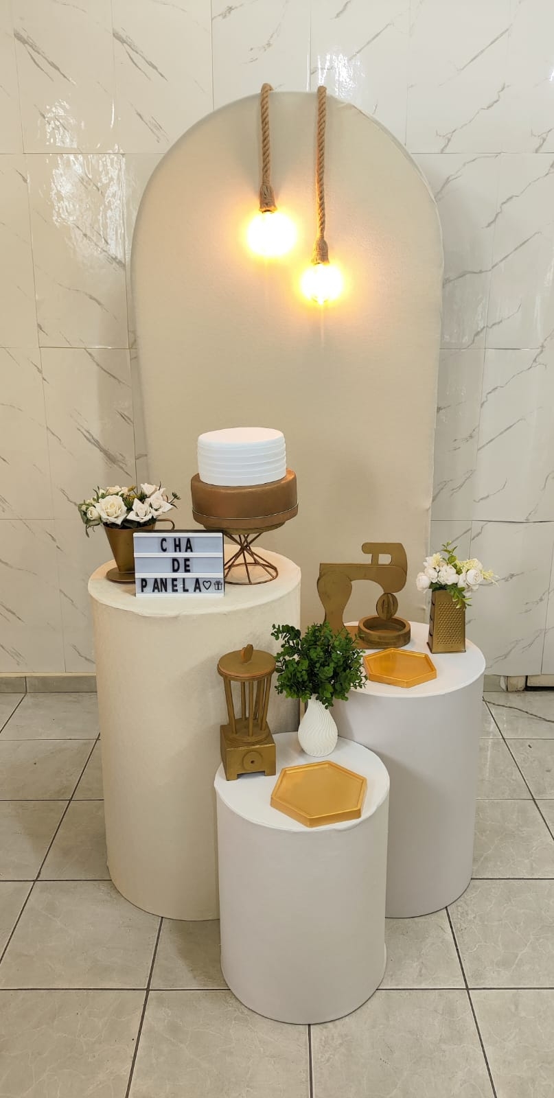 Cha de Panela/Casa Nova/Cozinha Branco e Off-