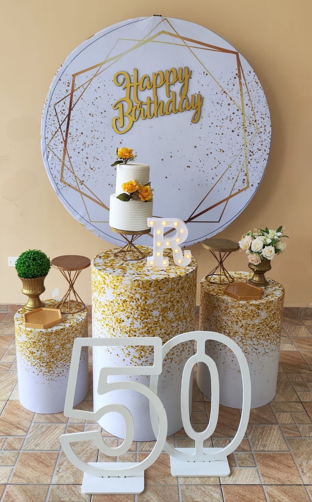 Aniversário Branco com Dourado Kit Prata