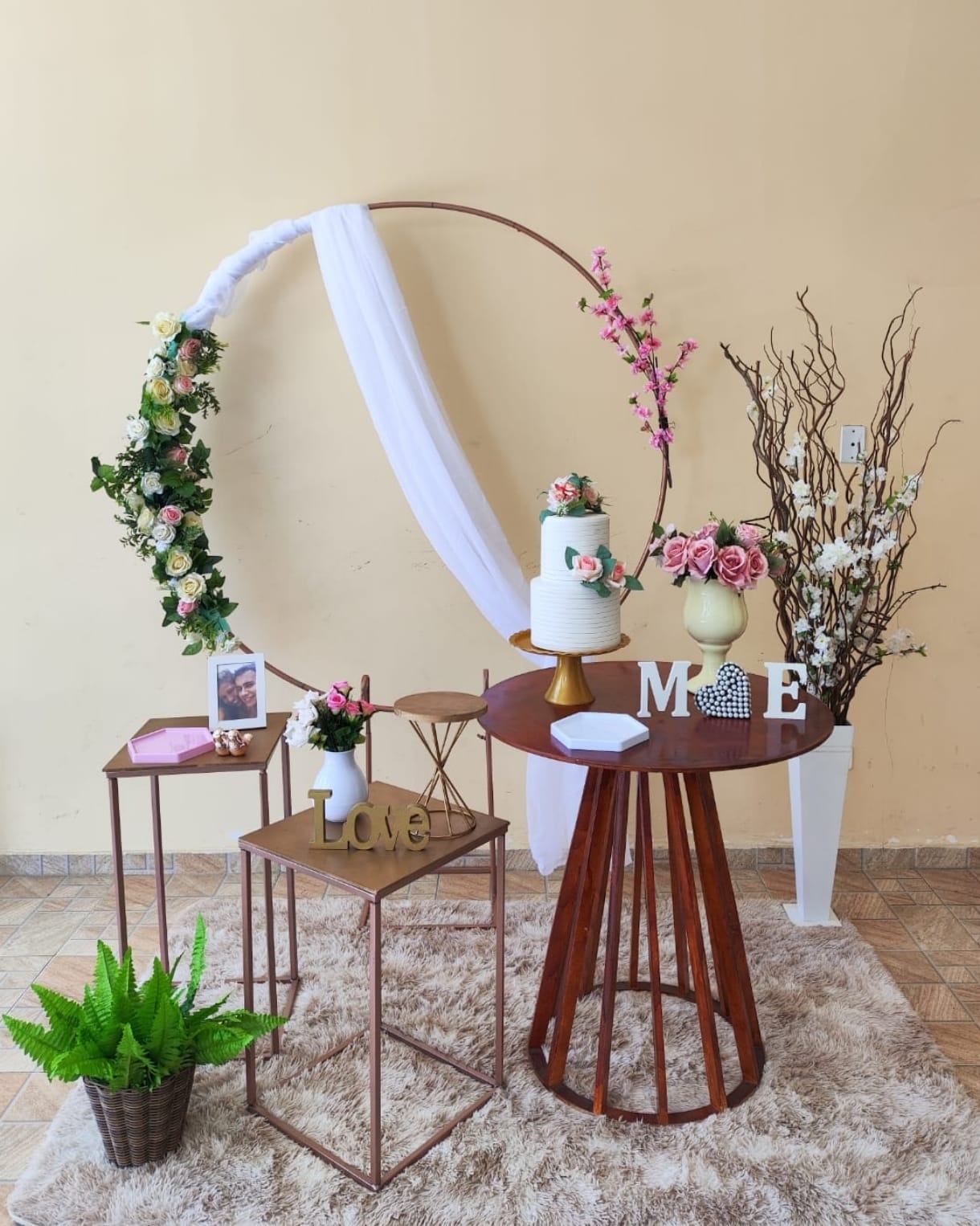 Casamento e Noivado Arco com flores Kit Ouro