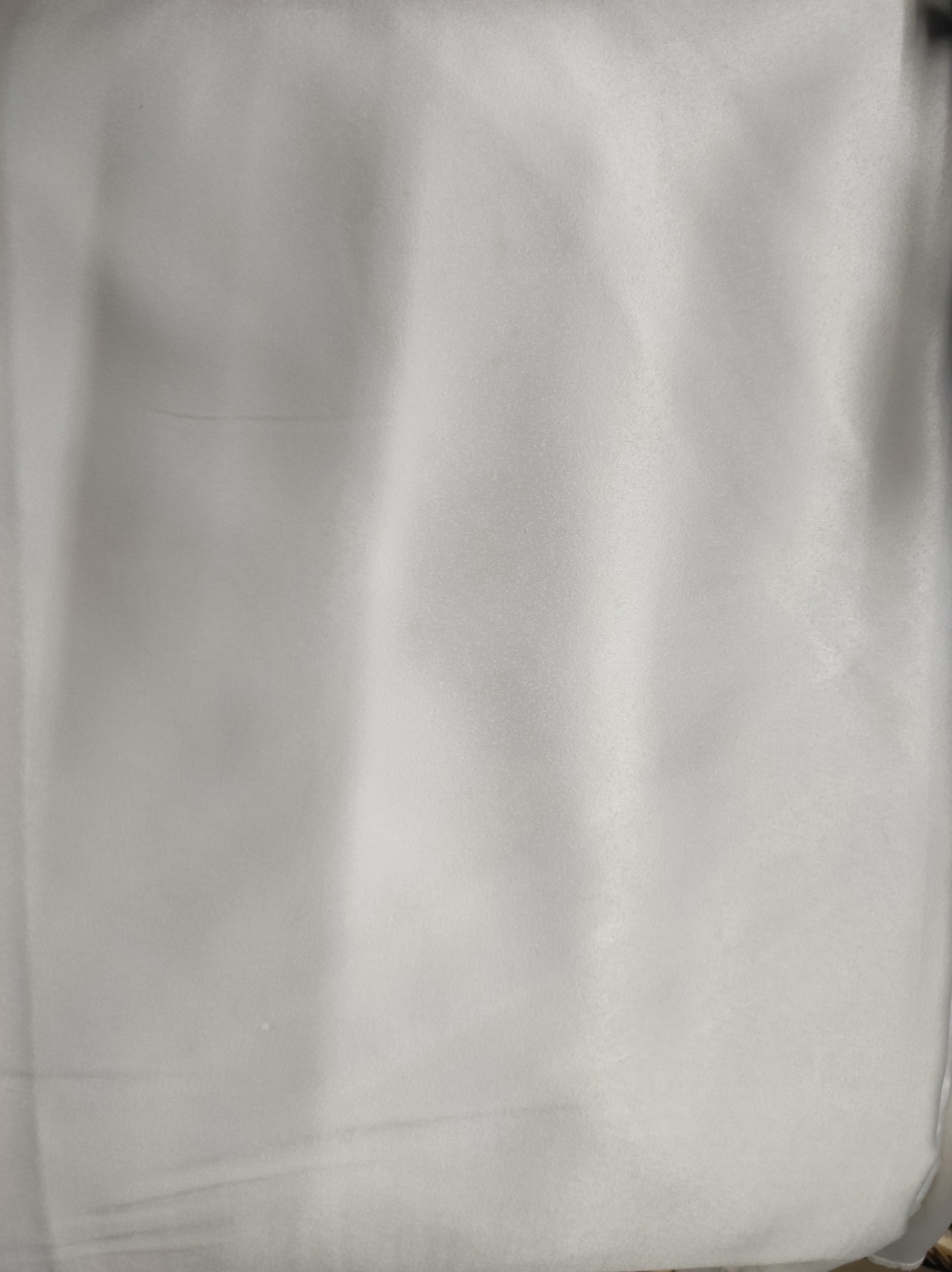 Cm 1.40m cetim off white