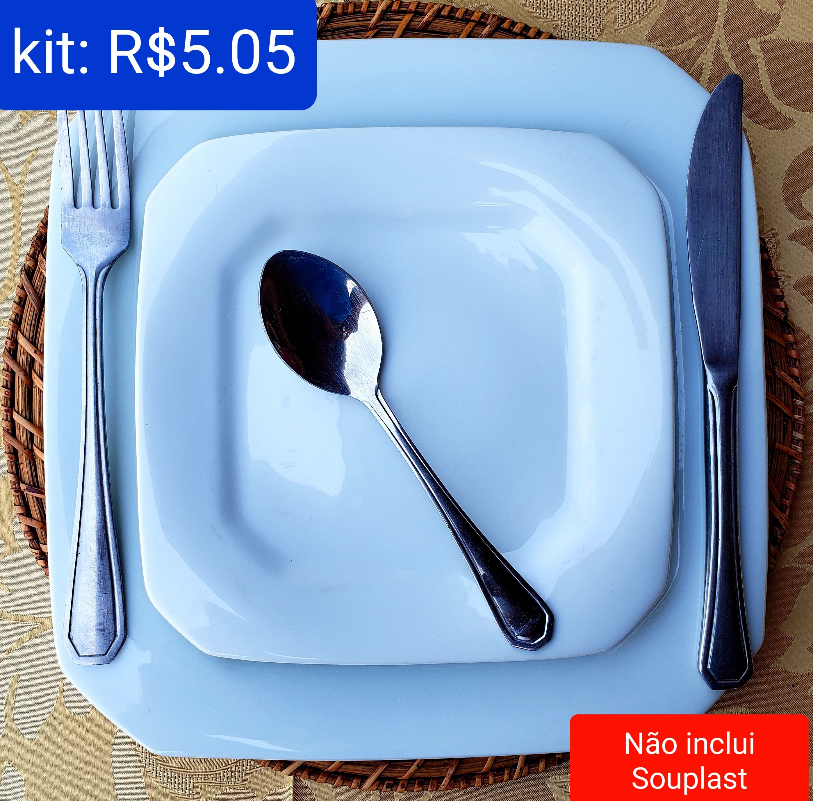 Kit Pratos quadrado com talheres	
