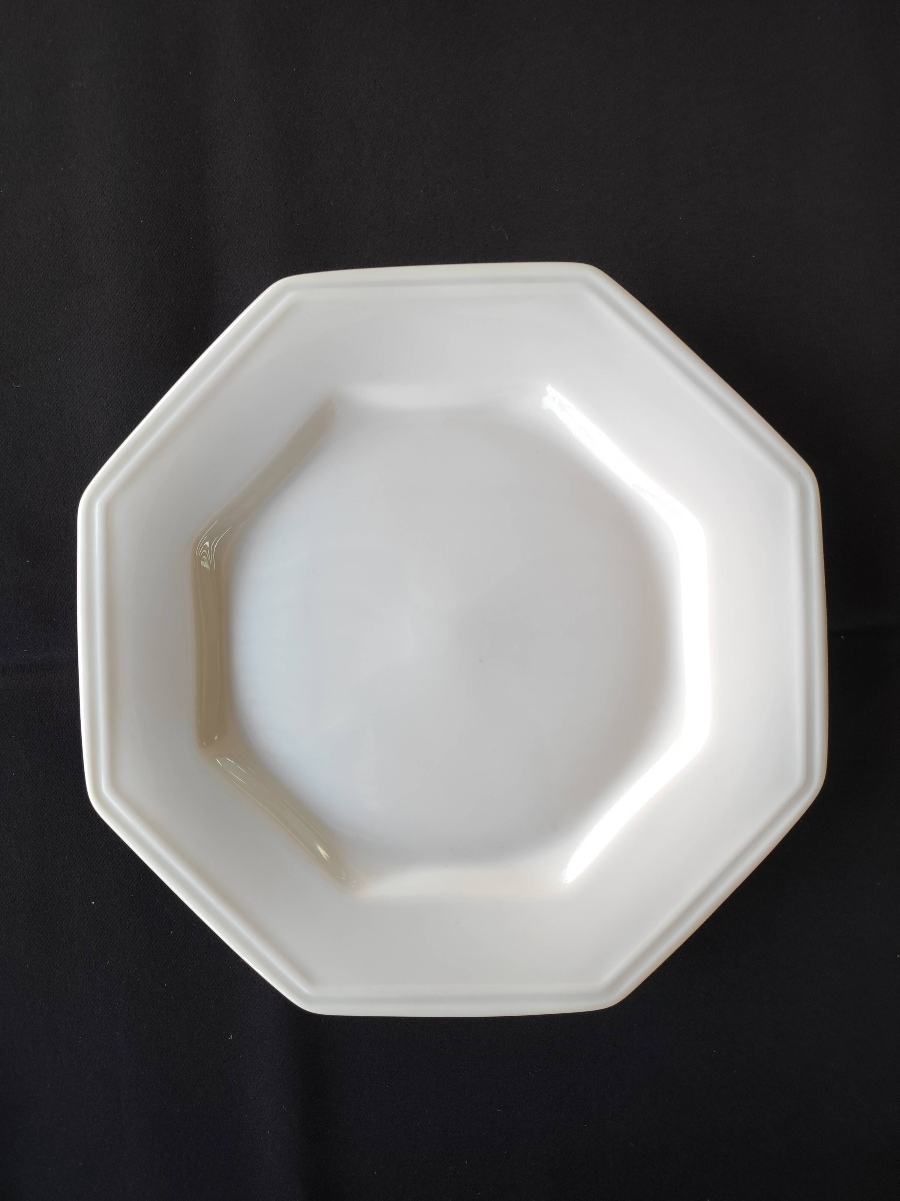 Prato de sobremesa oitavado s/ friso