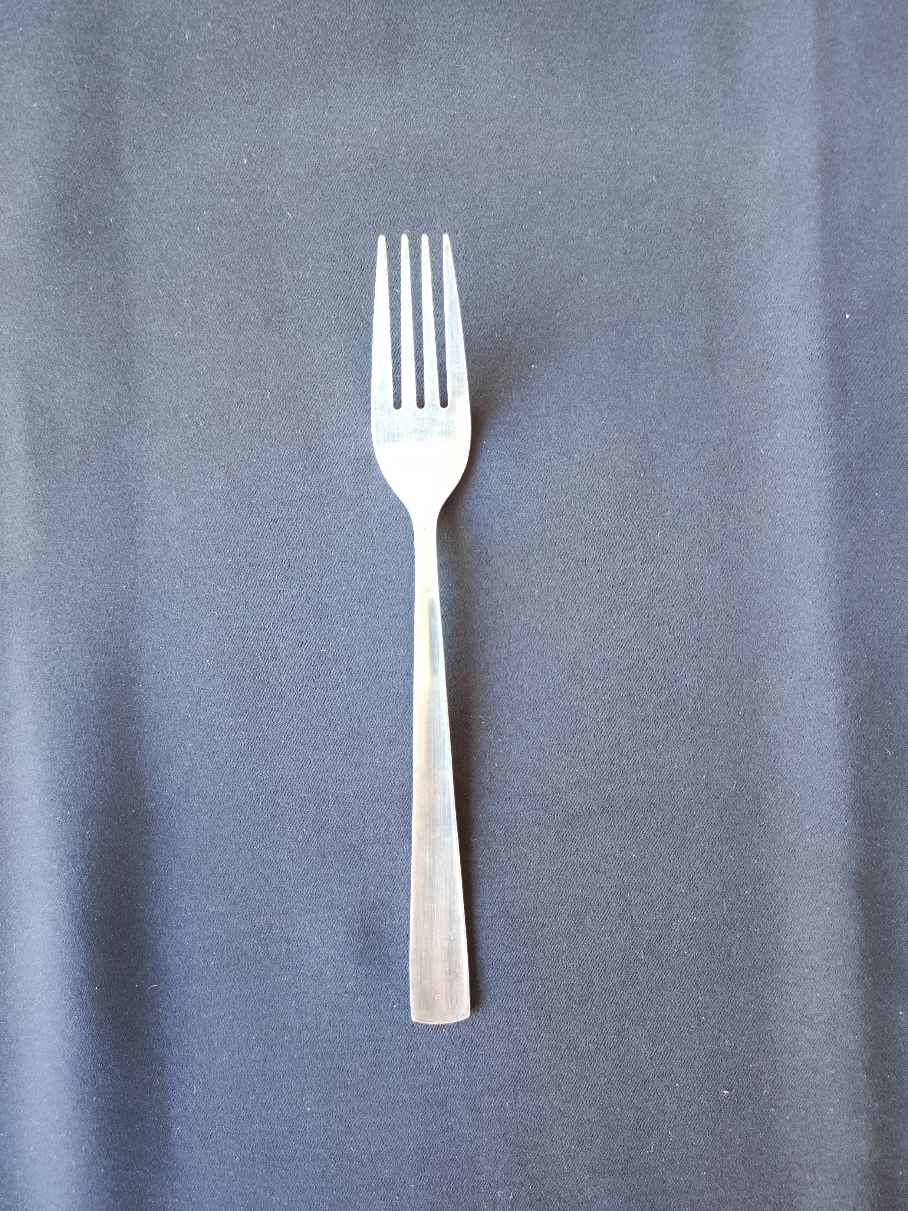 Garfo de refeição semi