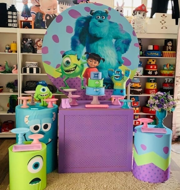 MONSTROS S.A COMODA ROXA