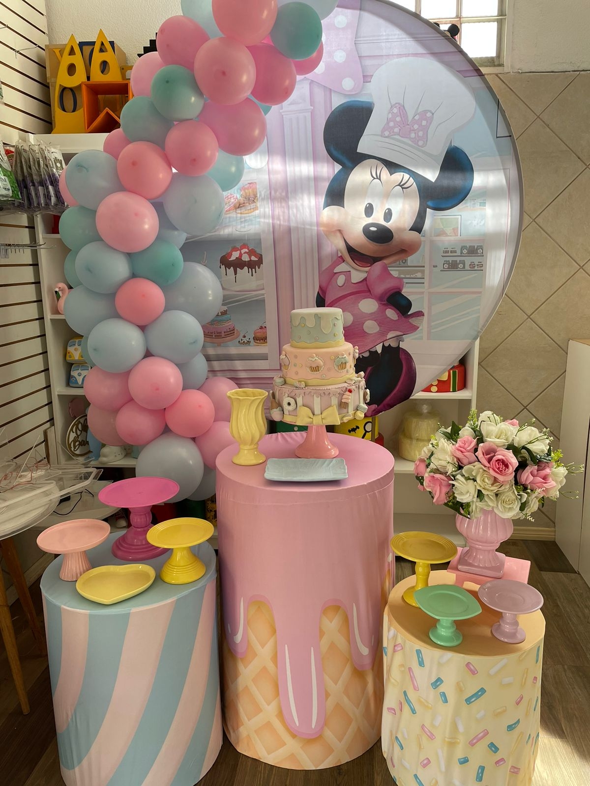 MINNIE CONFEITARIA 