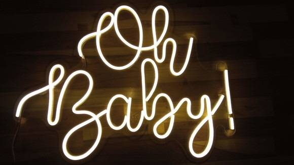 LETREIRO NEON "OH BABY"
