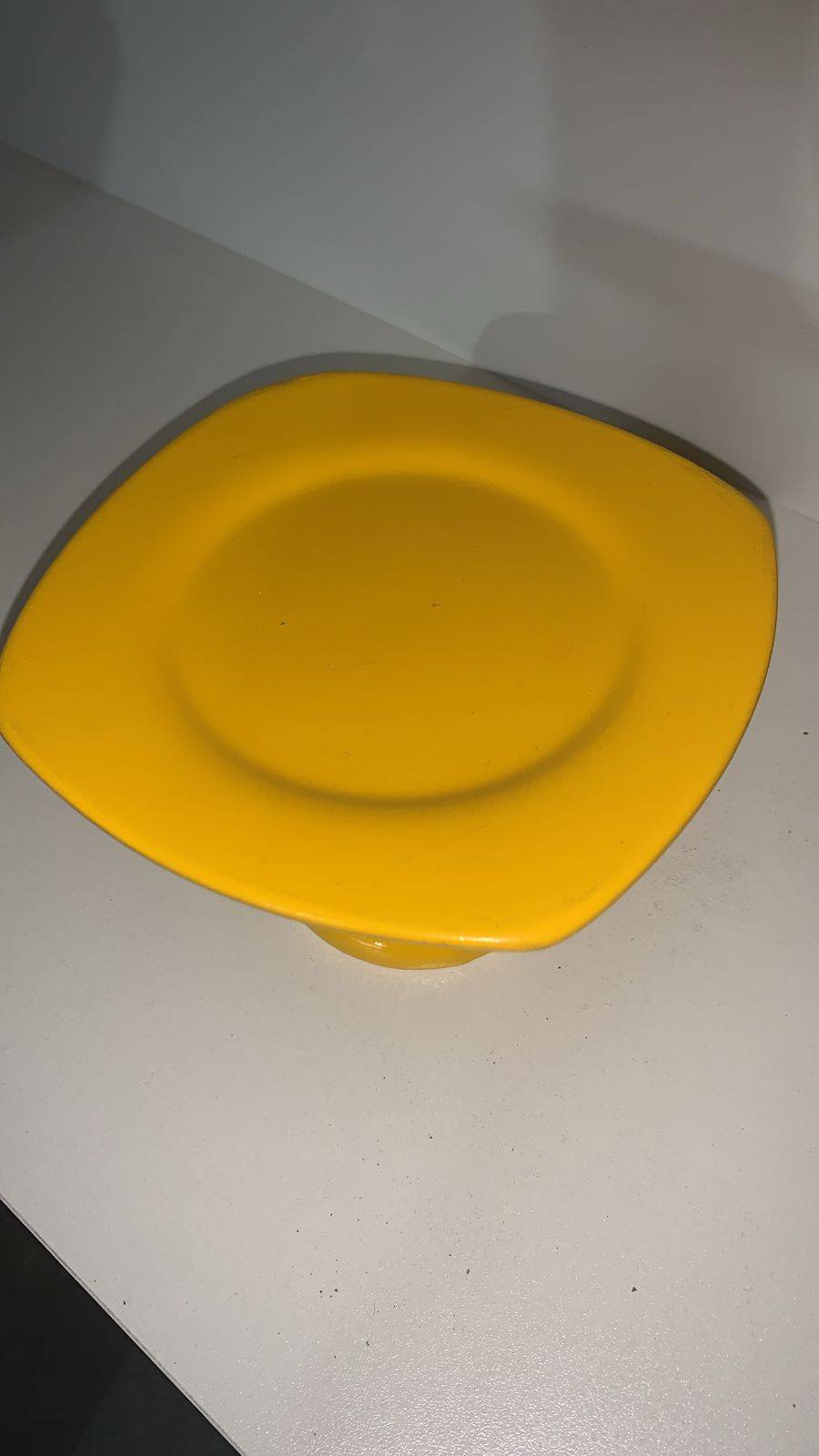 PRATO QUADRADO AMARELO P