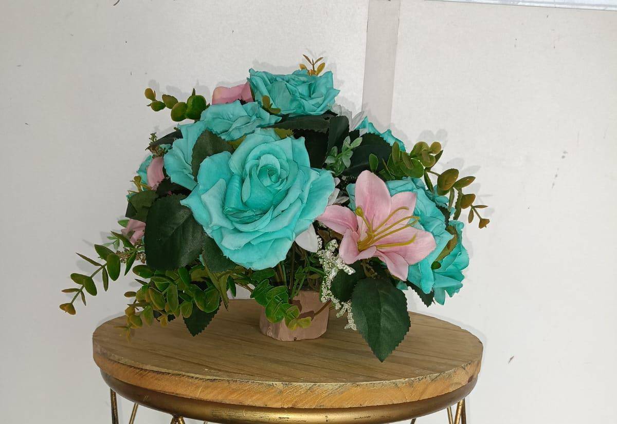 ARRANJO AZUL C/ ROSA