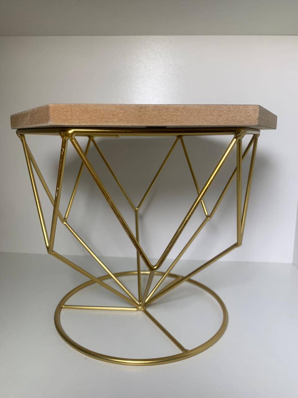 Bandeja Dourada Hexagono M