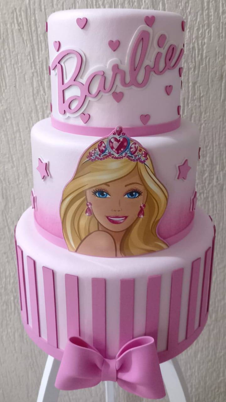 Bolo Fake Barbie - 3 andares