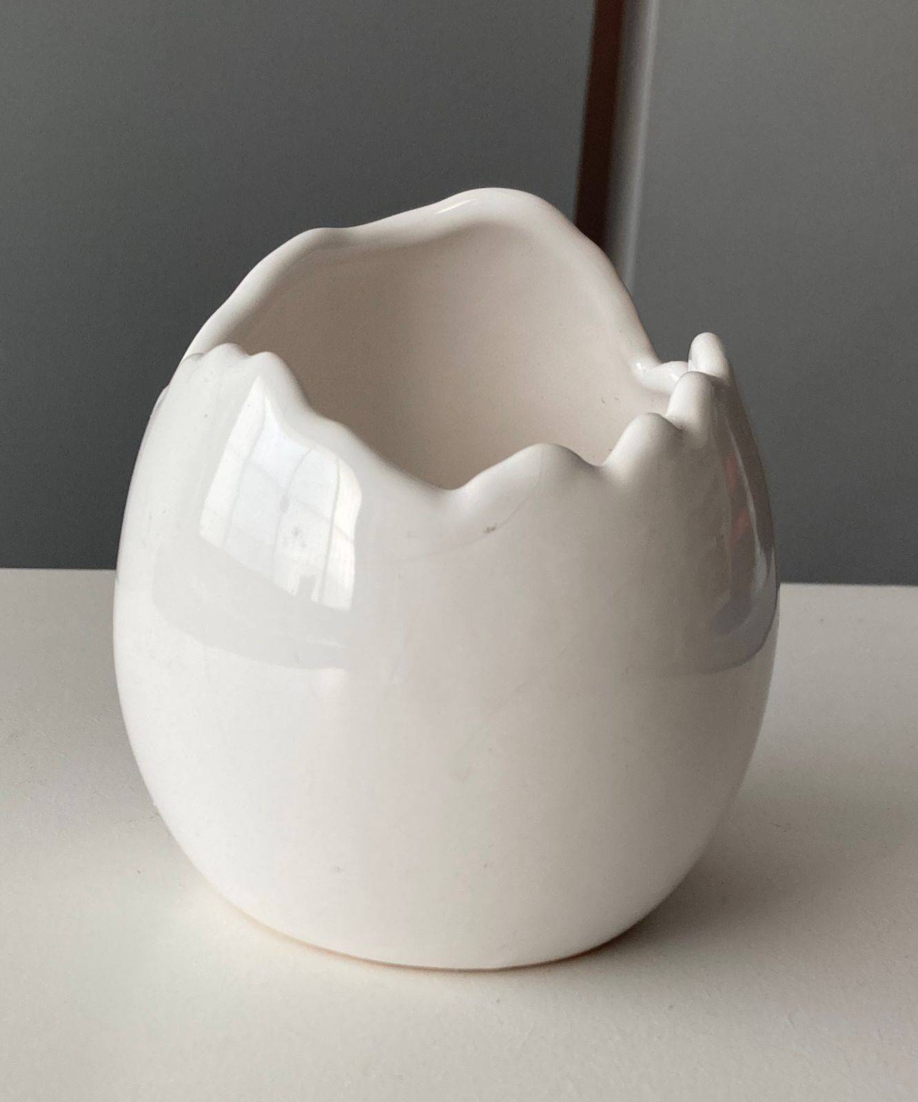 Vaso Porcelana Branco Ovo Dinossauro