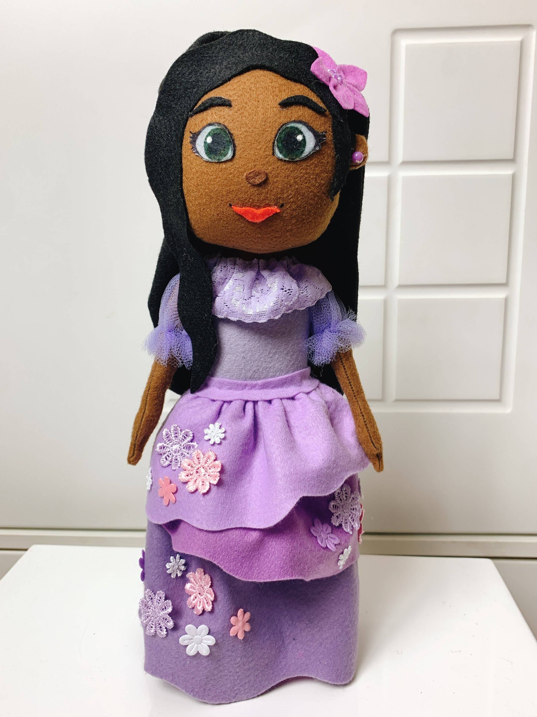 Boneca Isabella Feltro