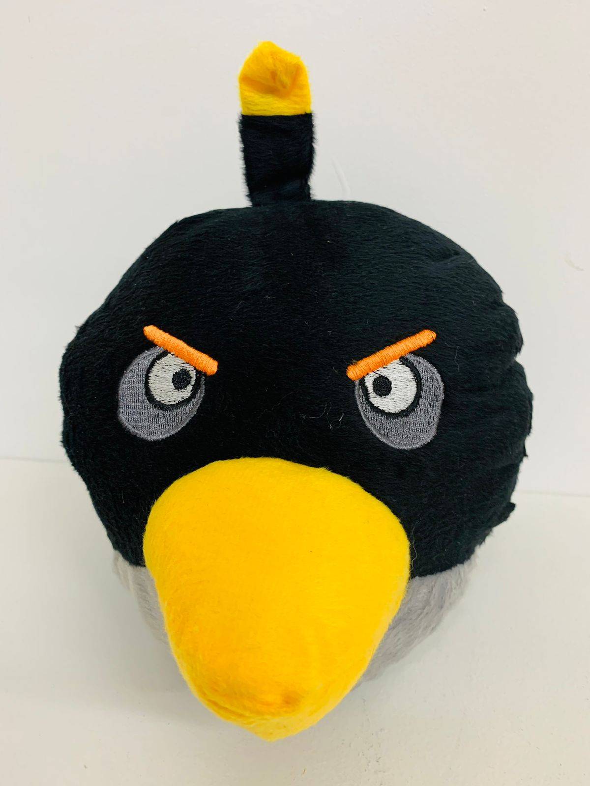 Personagem Angry Birds preto
