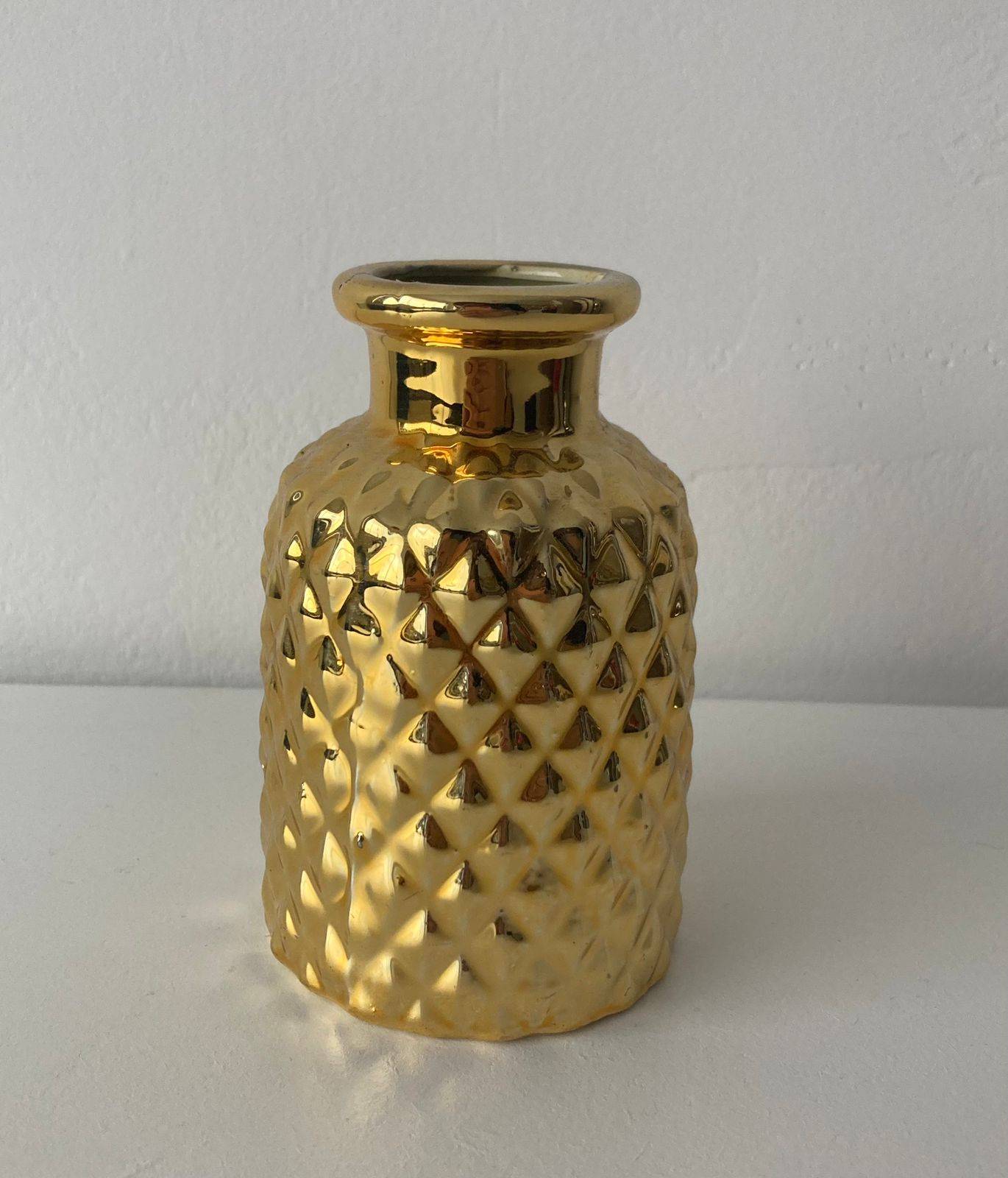 Mini Vaso Porcelana Dourado Abacaxi