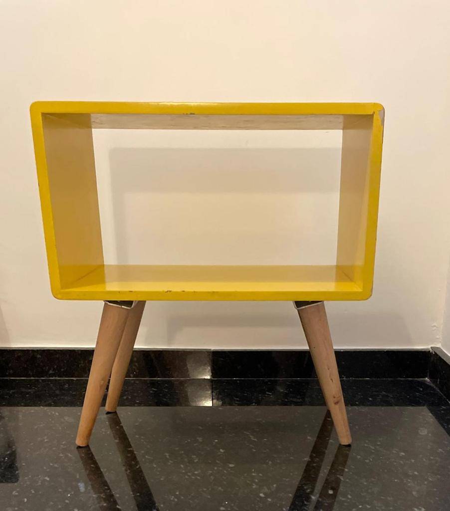 Aparador Amarelo Retrô