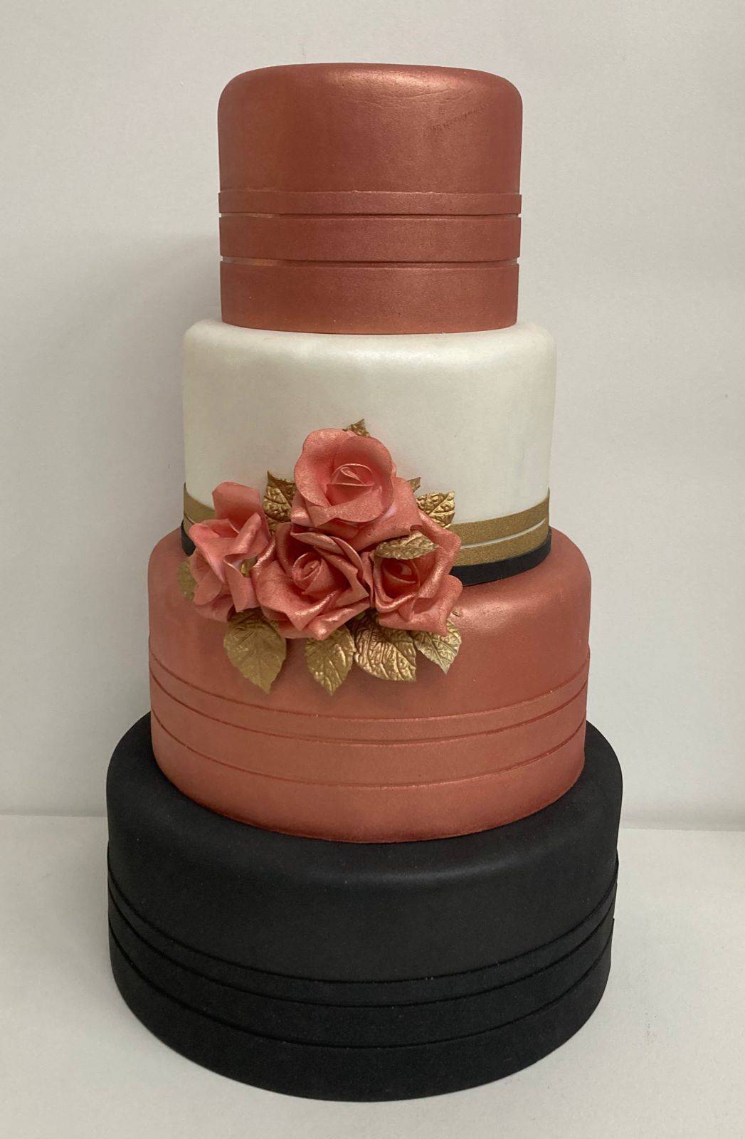Bolo Fake Rose Gold - 3 andares