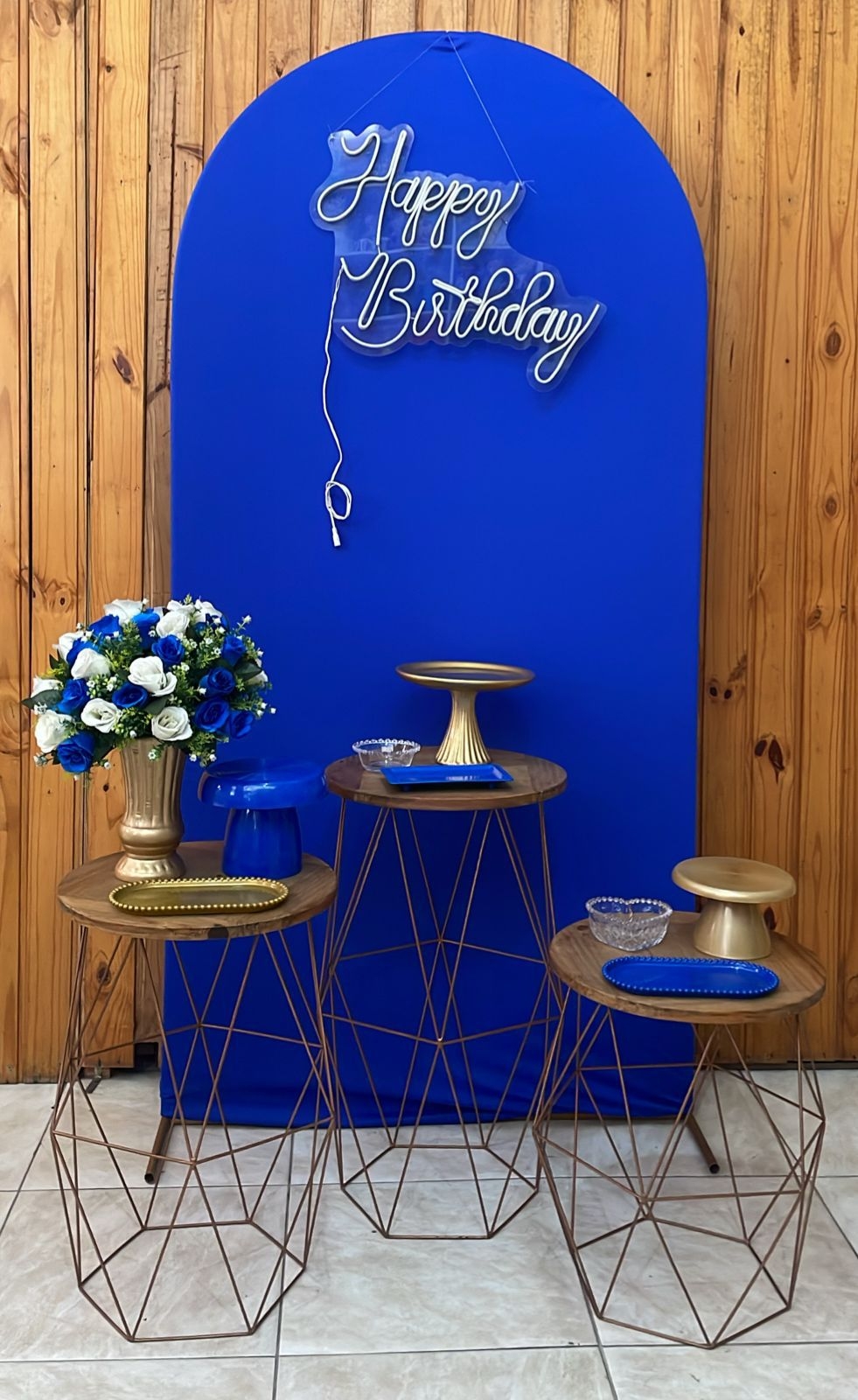 AZUL ROYAL E DOURADO 