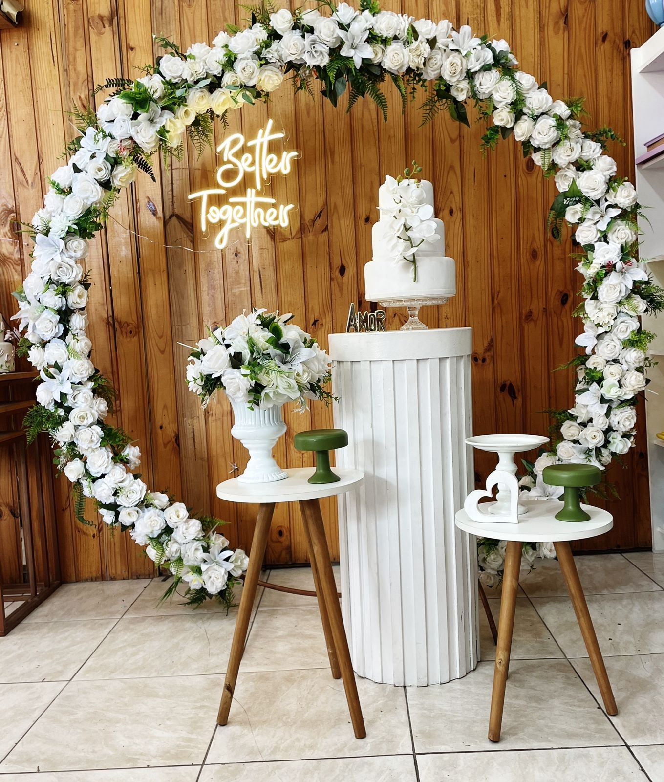 CASAMENTO BRANCO E VERDE OLIVA 