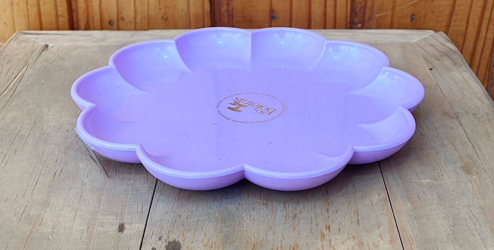 BANDEJA FLOR LILAS SÓ BOLEIRA