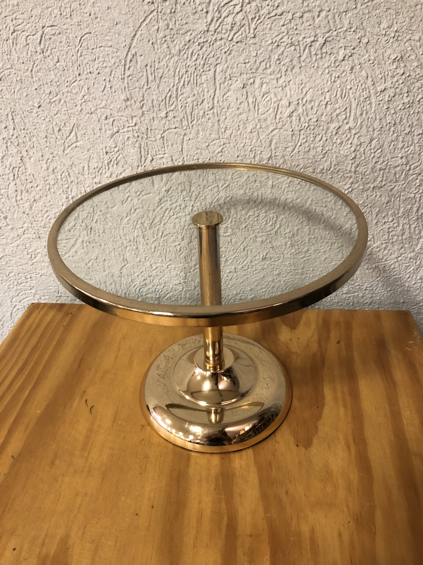 Suporte dourado c/ vidro P