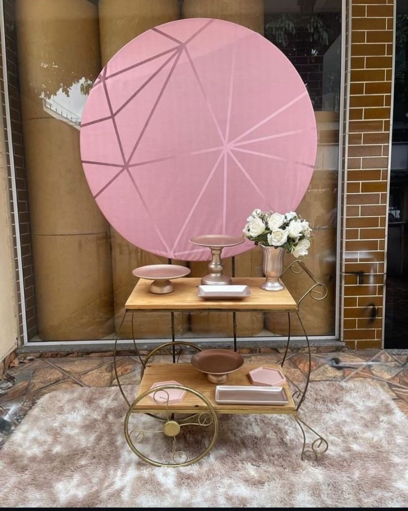 Carrinho com peças ceramicas