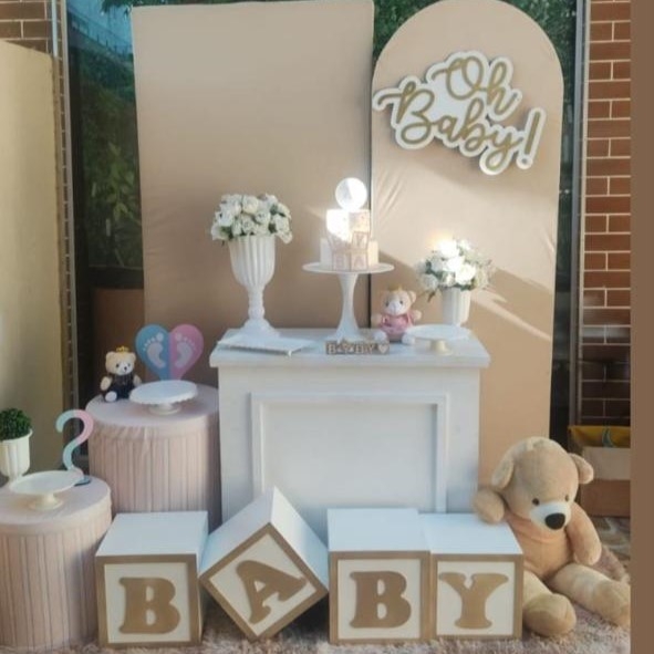 cha de bebe branco e bege