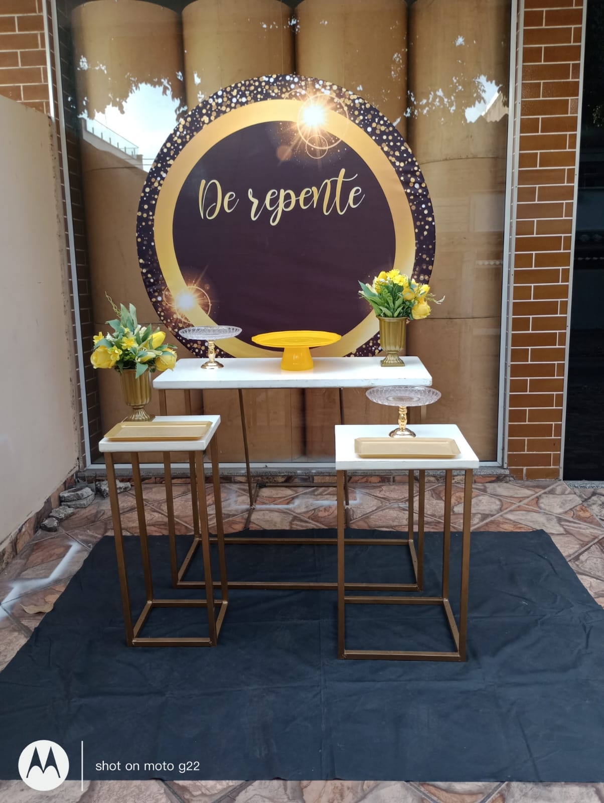 De repente mesa de ferro