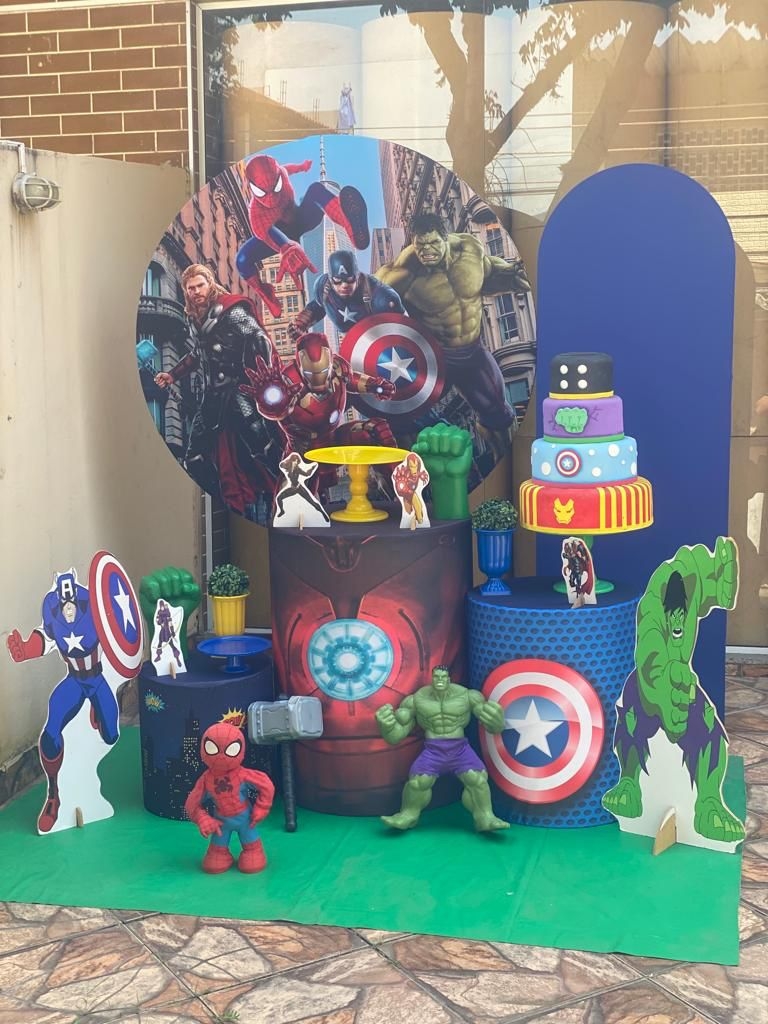 OS VINGADORES c/ romano de CAPA LISA