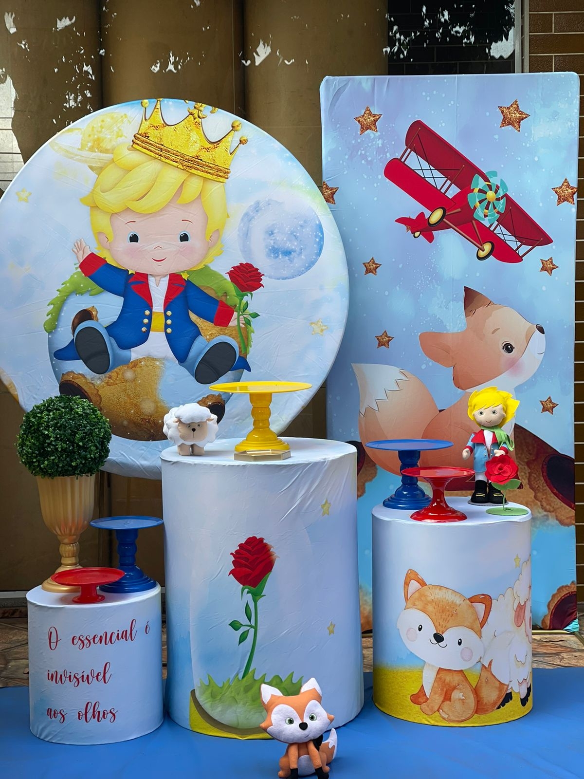 PEQUENO PRÍNCIPE COM  PAINEL LATERAL