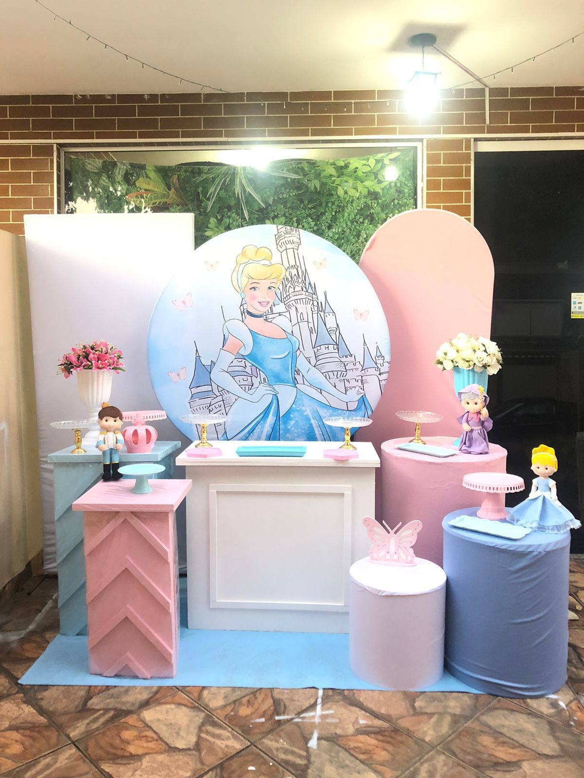 Cinderela Retangular com romano