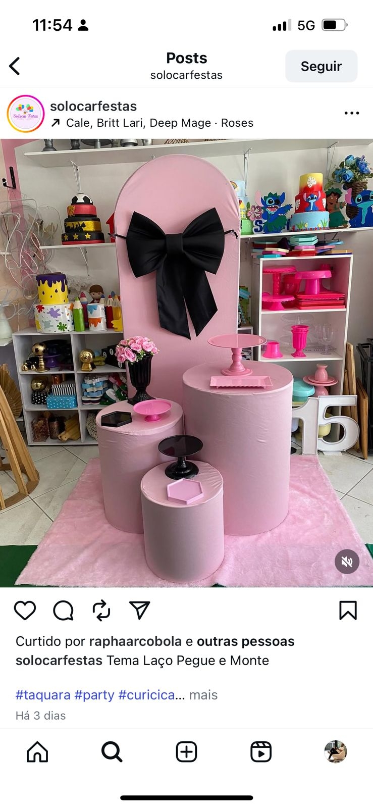 Rosa com laço Preto