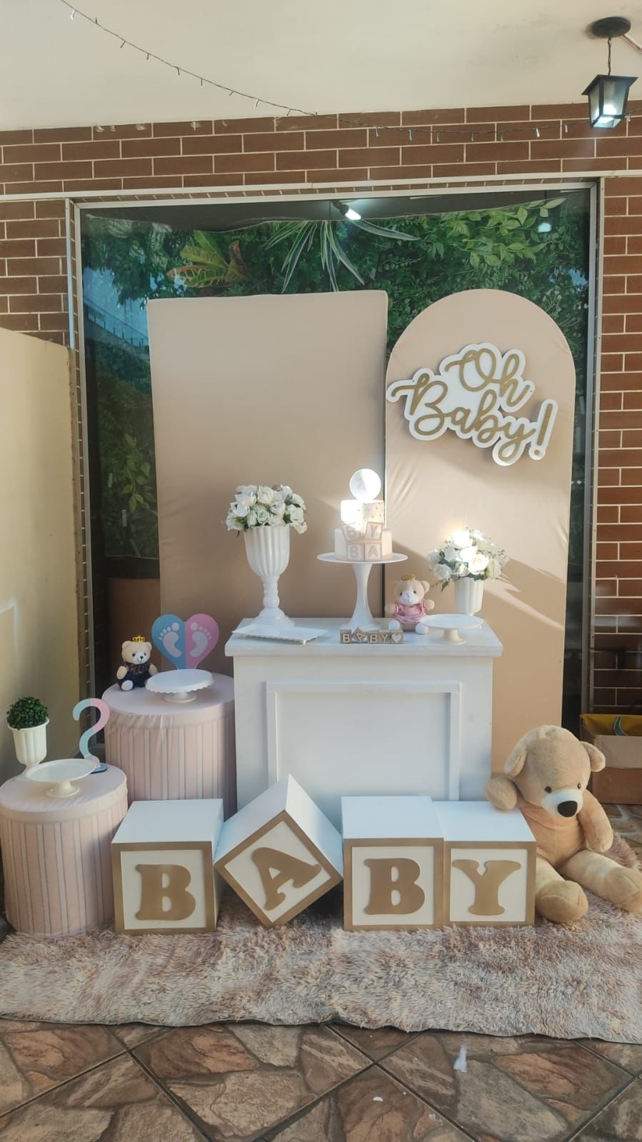 Cha revelação lateral romano bege