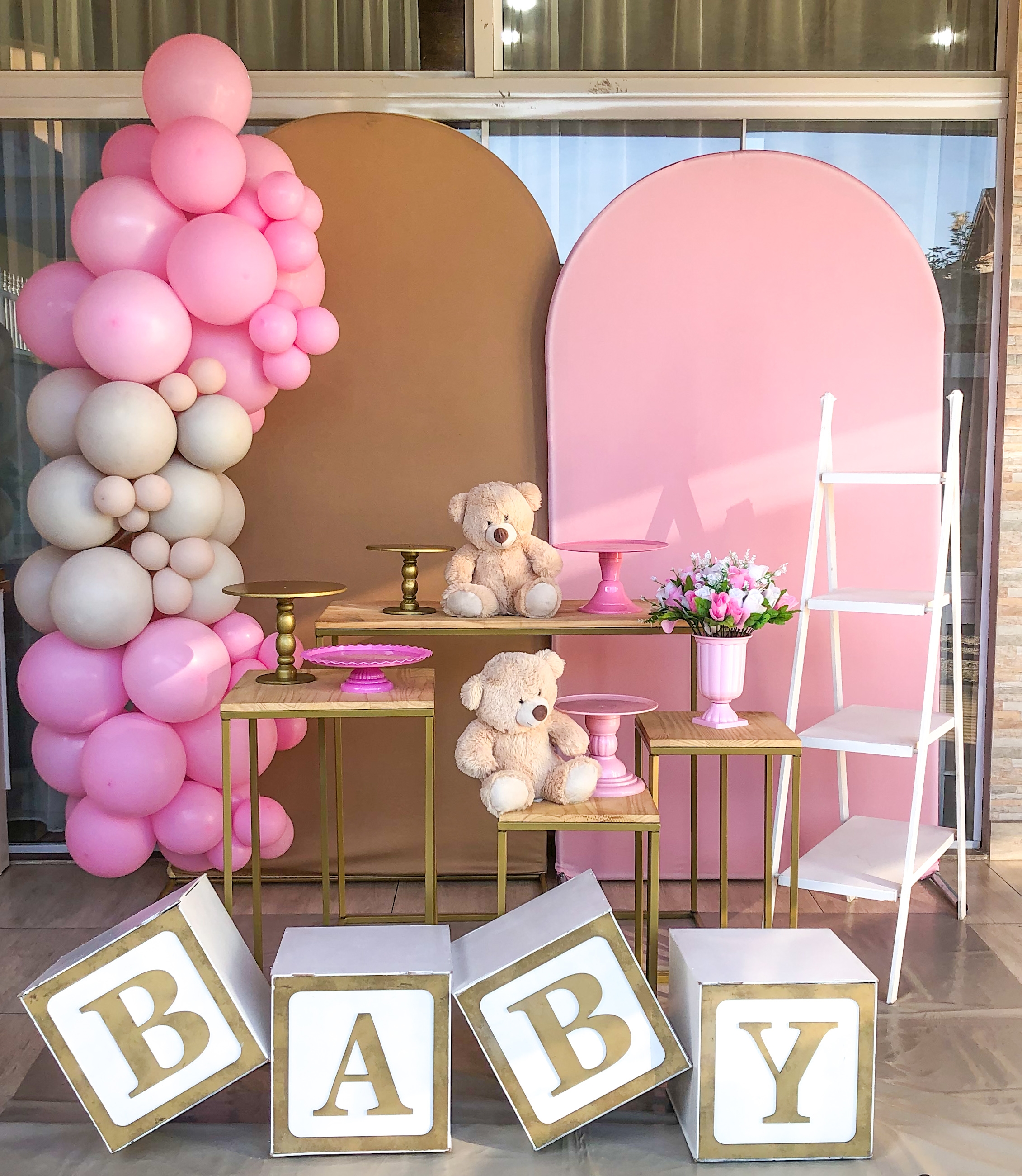 Chá de bebê rosa e bege 