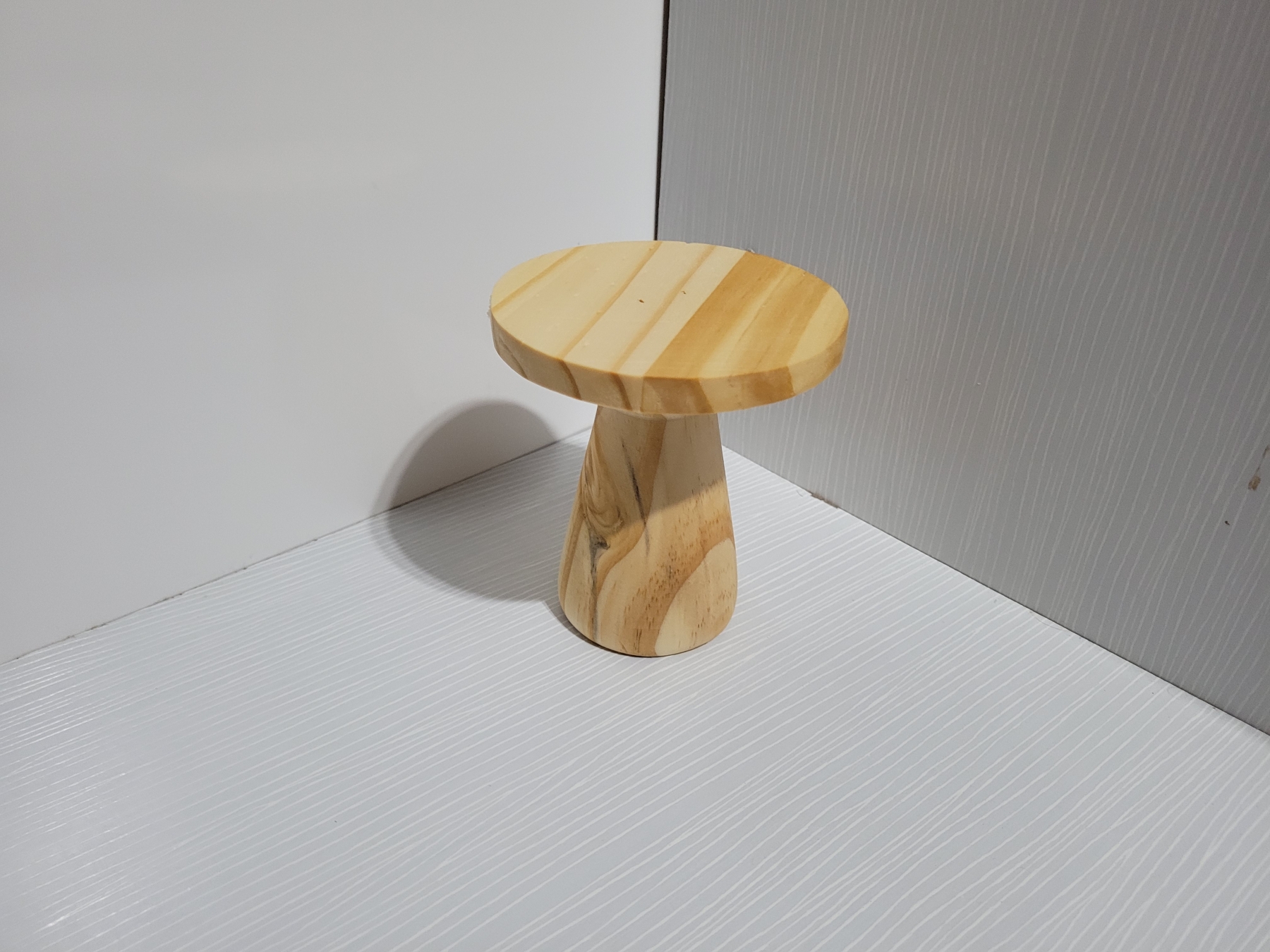 BOLEIRA COGUMELO EM PINUS NATURAL PP