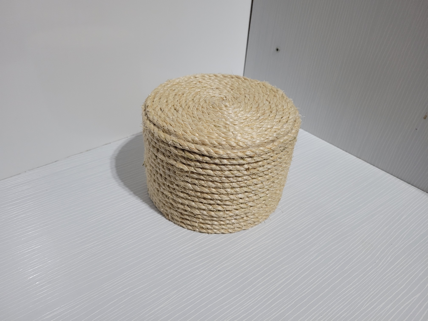 CAIXA DE ALTURA EM CORDA DE SISAL P